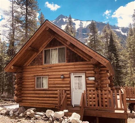 yellowstone national park cabins